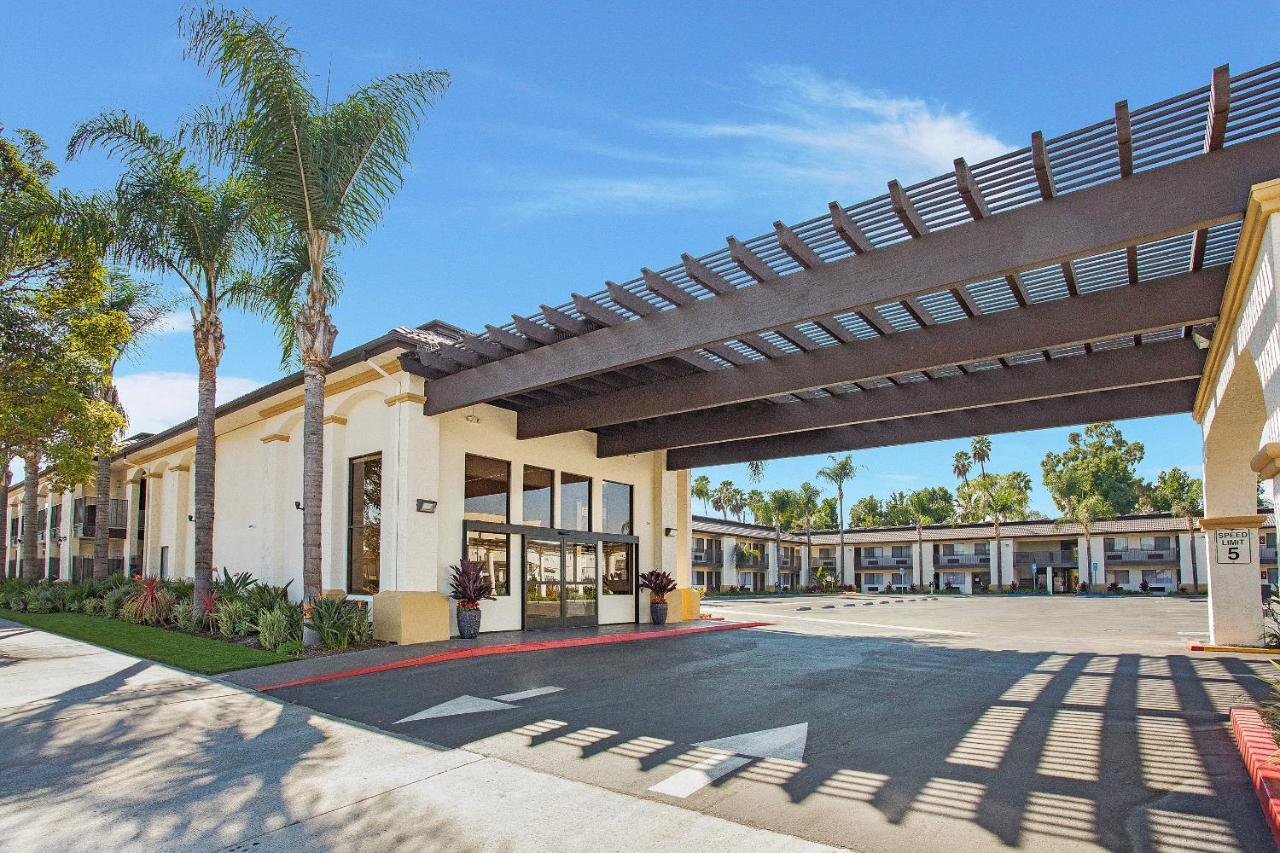 Stanford Inn & Suites Anaheim Eksteriør bilde