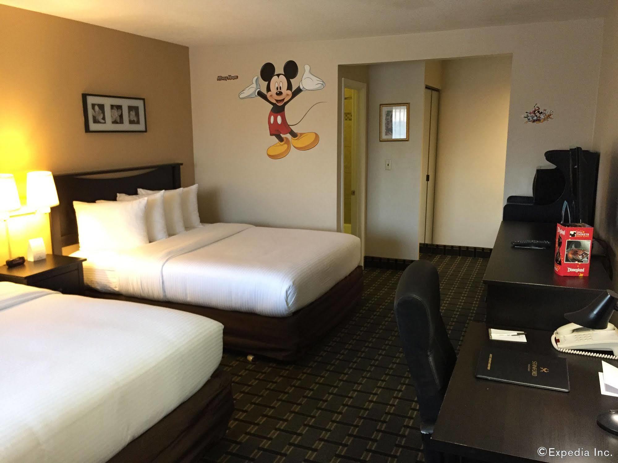 Stanford Inn & Suites Anaheim Eksteriør bilde